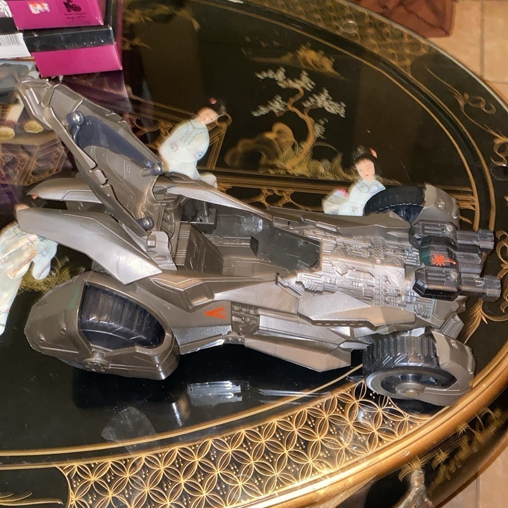 Batman Vs Superman Epic Strike BATMOBILE  DC Comics Mattel 2015 *VEHICLE ONLY* - Picture 5 of 5